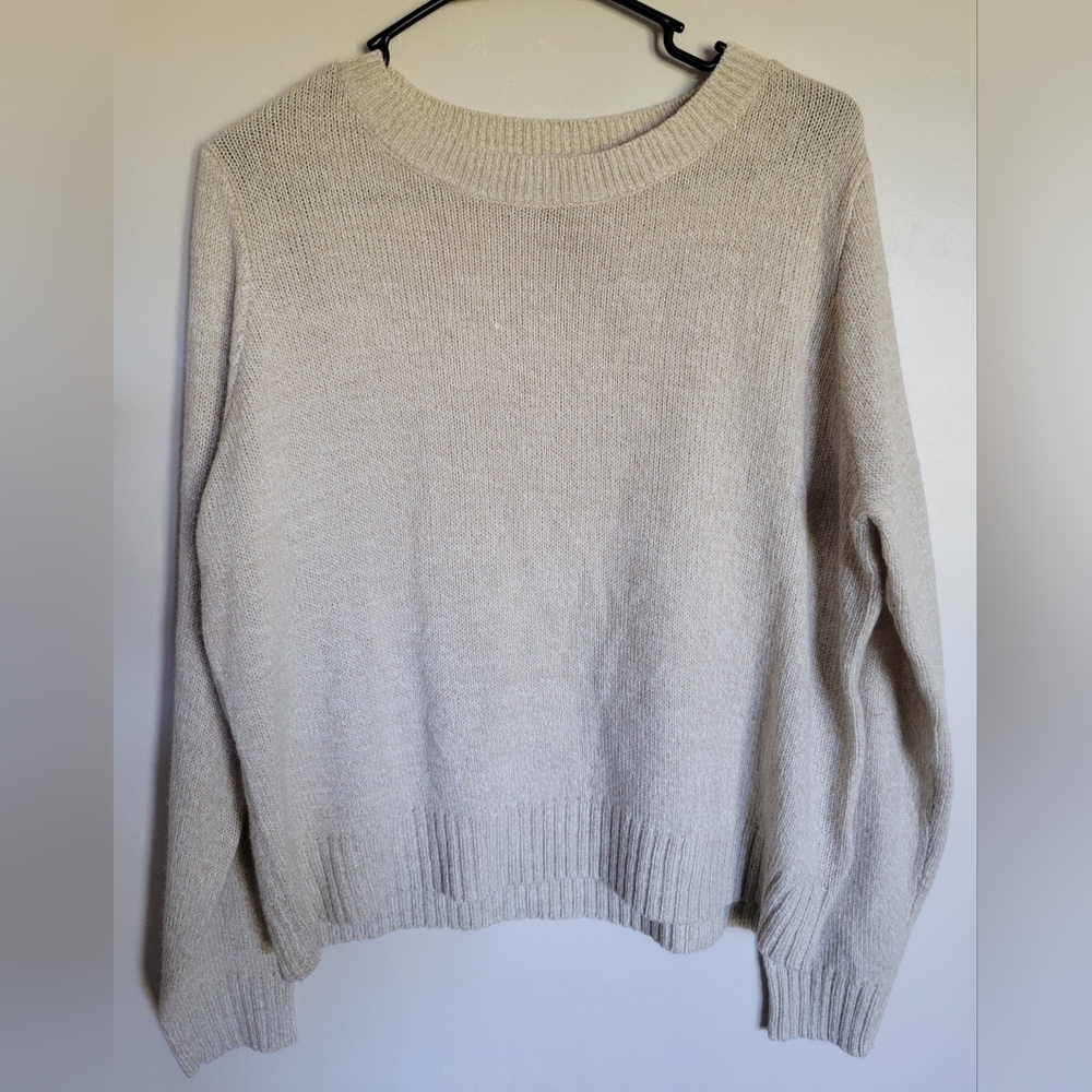 Divided H&M Women's Basic Cream Crewneck Sweater Size Medium